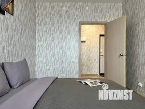 1-к квартира, посуточно, 35м2, 14/25 этаж