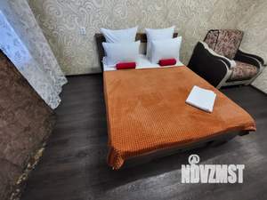 1-к квартира, посуточно, 32м2, 10/10 этаж