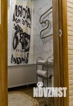 1-к квартира, посуточно, 36м2, 1/1 этаж