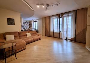 3-к квартира, на длительный срок, 112м2, 4/10 этаж