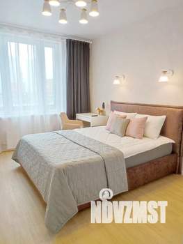 2-к квартира, посуточно, 45м2, 3/25 этаж
