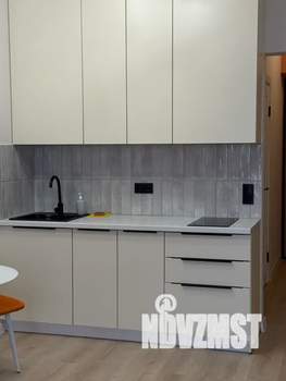 Студия квартира, посуточно, 32м2, 15/24 этаж