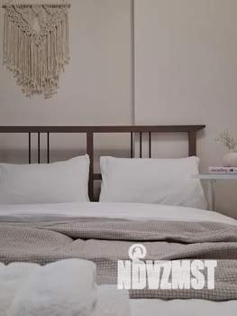 Студия квартира, посуточно, 25м2, 15/23 этаж