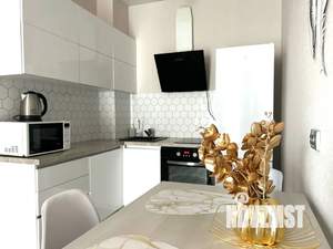 2-к квартира, посуточно, 35м2, 2/17 этаж