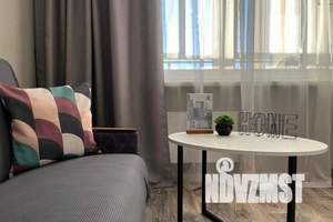 1-к квартира, посуточно, 38м2, 12/18 этаж