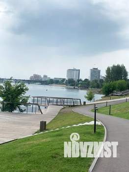 Студия квартира, посуточно, 35м2, 3/10 этаж