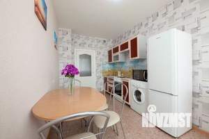 1-к квартира, посуточно, 49м2, 1/1 этаж