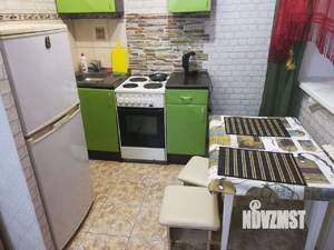 1-к квартира, посуточно, 37м2, 3/5 этаж