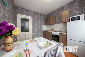 1-к квартира, посуточно, 42м2, 10/10 этаж