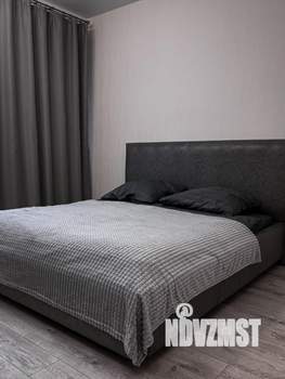 Студия квартира, посуточно, 31м2, 8/25 этаж