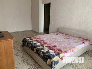 1-к квартира, посуточно, 35м2, 20/25 этаж