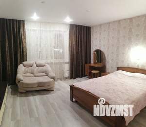 1-к квартира, посуточно, 40м2, 2/10 этаж