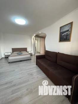 1-к квартира, посуточно, 50м2, 3/5 этаж