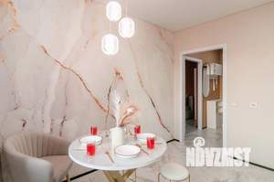 1-к квартира, посуточно, 40м2, 1/1 этаж