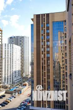 Студия квартира, посуточно, 28м2, 10/17 этаж