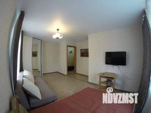 1-к квартира, посуточно, 38м2, 3/5 этаж