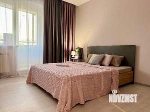 1-к квартира, посуточно, 42м2, 6/15 этаж