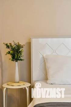 Студия квартира, посуточно, 37м2, 11/24 этаж