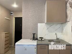 Студия квартира, посуточно, 12м2, 1/9 этаж