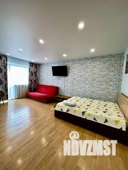 1-к квартира, посуточно, 38м2, 5/5 этаж