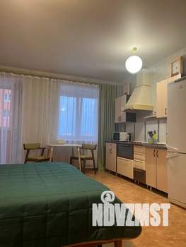 Студия квартира, посуточно, 33м2, 5/10 этаж