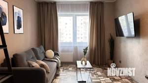 1-к квартира, посуточно, 38м2, 7/25 этаж
