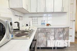 1-к квартира, посуточно, 40м2, 1/8 этаж