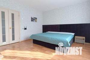 1-к квартира, посуточно, 42м2, 14/16 этаж