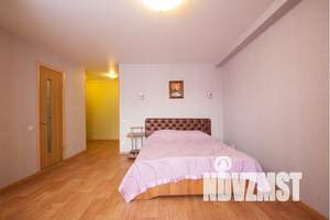 1-к квартира, посуточно, 34м2, 6/9 этаж