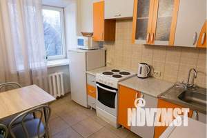 2-к квартира, посуточно, 50м2, 2/5 этаж