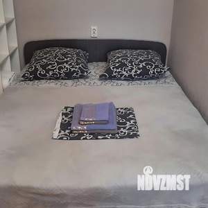 1-к квартира, посуточно, 42м2, 1/1 этаж