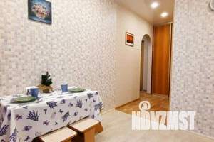 1-к квартира, посуточно, 42м2, 3/10 этаж