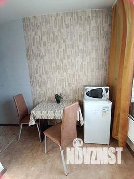 1-к квартира, посуточно, 38м2, 7/10 этаж