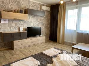 1-к квартира, посуточно, 42м2, 9/10 этаж