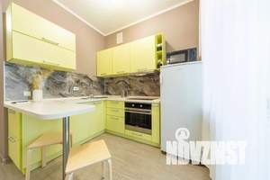 1-к квартира, посуточно, 40м2, 3/20 этаж