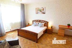1-к квартира, посуточно, 52м2, 1/1 этаж