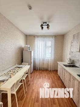 1-к квартира, посуточно, 42м2, 2/18 этаж