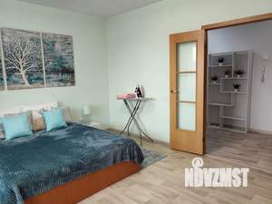 1-к квартира, посуточно, 42м2, 8/10 этаж