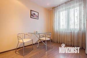 1-к квартира, посуточно, 38м2, 4/10 этаж