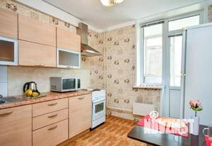 1-к квартира, посуточно, 40м2, 4/10 этаж