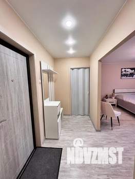 1-к квартира, посуточно, 38м2, 1/10 этаж