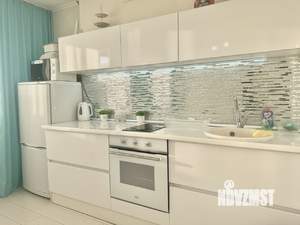 Студия квартира, на длительный срок, 35м2, 13/19 этаж