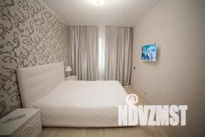 1-к квартира, посуточно, 39м2, 3/10 этаж