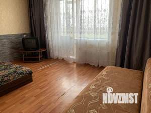 1-к квартира, посуточно, 35м2, 12/15 этаж