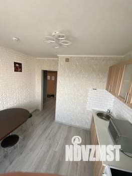 1-к квартира, посуточно, 38м2, 10/18 этаж