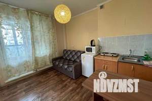 1-к квартира, посуточно, 37м2, 8/17 этаж