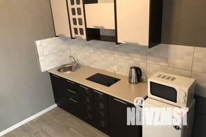 1-к квартира, посуточно, 39м2, 23/23 этаж