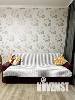 1-к квартира, посуточно, 40м2, 13/19 этаж