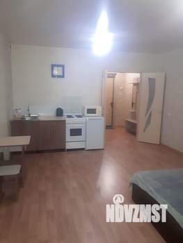 Студия квартира, посуточно, 32м2, 15/18 этаж