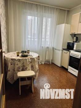 1-к квартира, посуточно, 38м2, 5/10 этаж